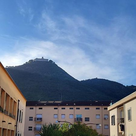 Appartamento La Finestra Su Montecassino Esterno foto